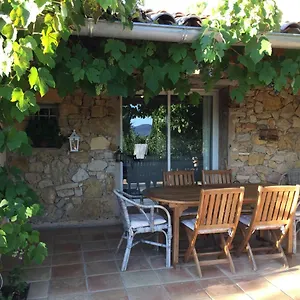 Maset Des Amandiers Guest house